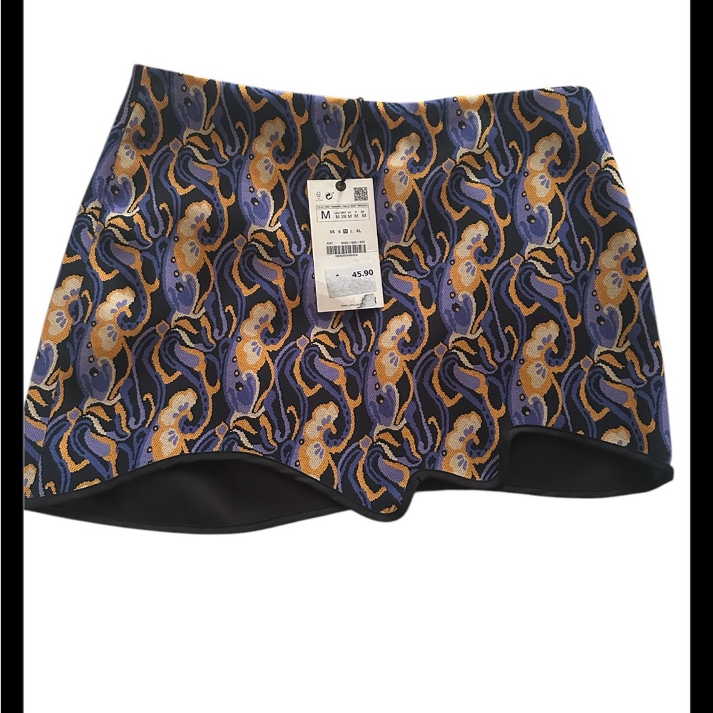 Zara print mini skirt Size medium